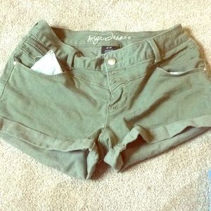 Woman’s shorts